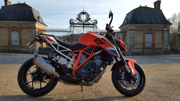 Stage routier pour appréhender sa nouvelle KTM superduke 1290-R !
